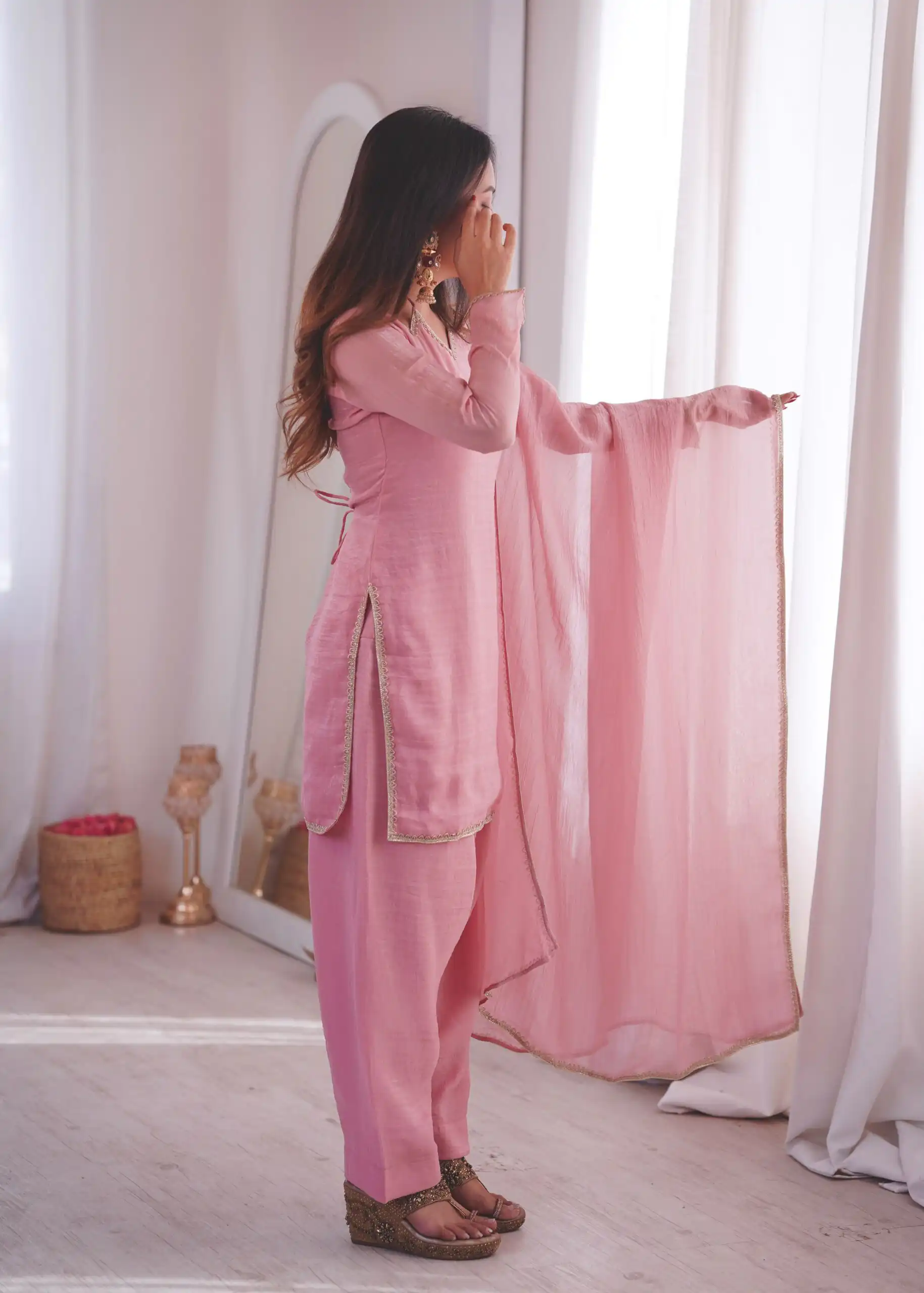 Aglow Pink Crunchy Silk Lace Border Work Salwar Suit - Image 6
