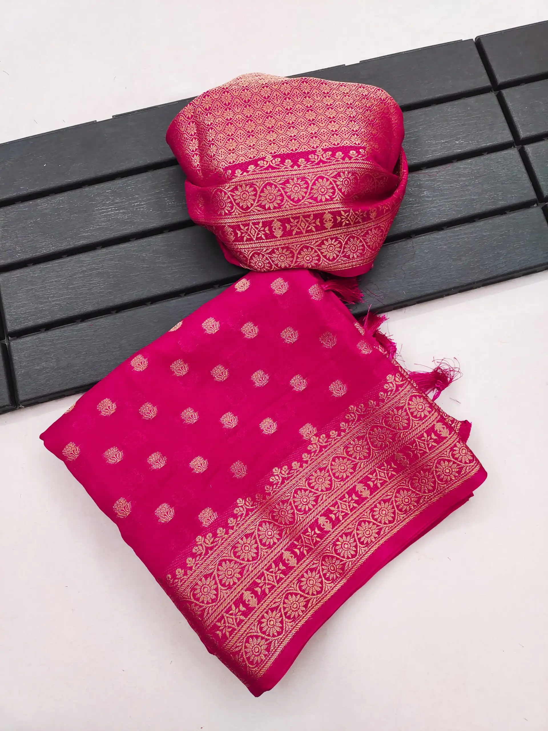Aglow Pink Viscose Dolla Silk Meenakari Zari Work Saree - Image 2