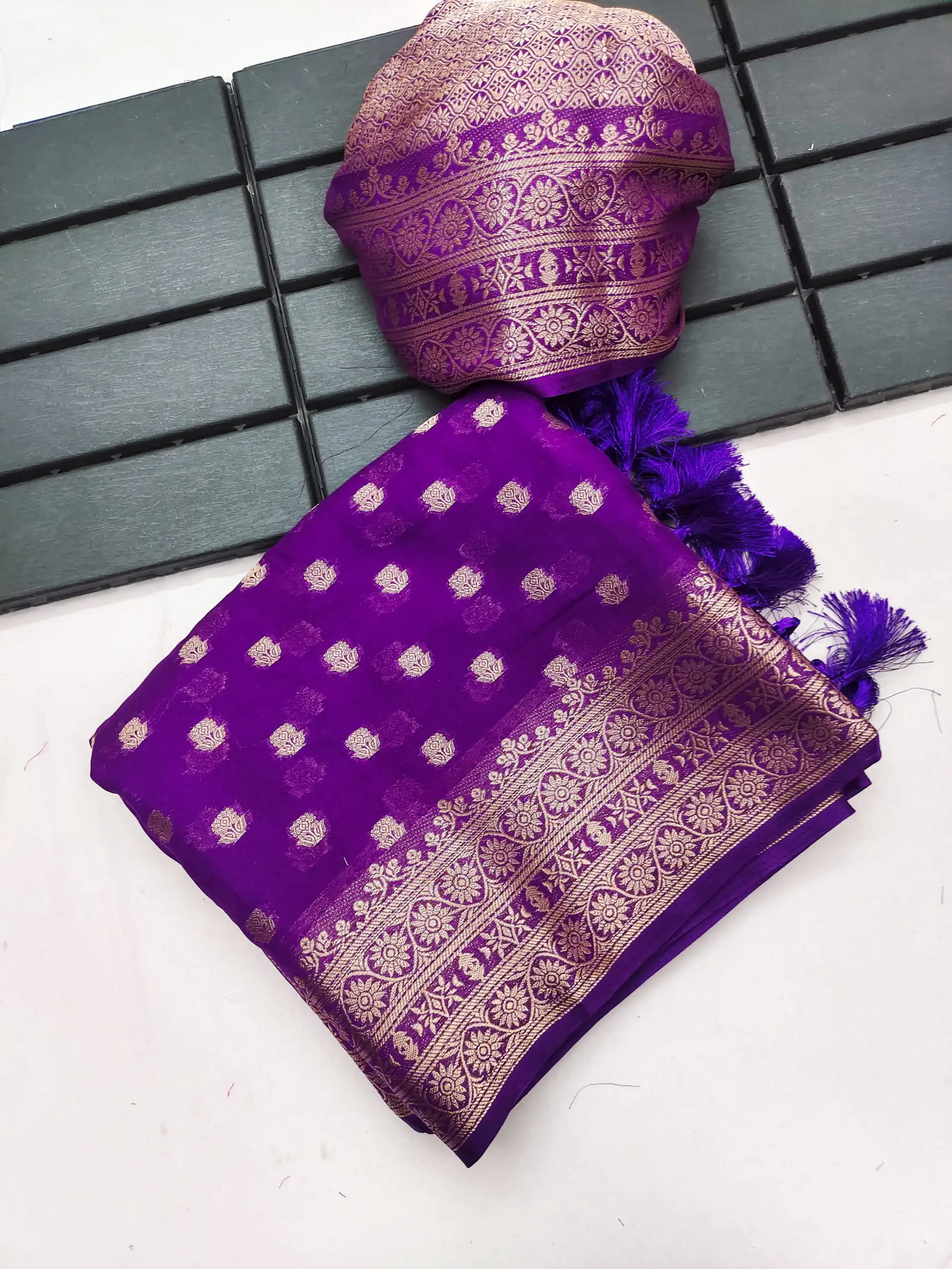 Aglow Purple Viscose Dolla Silk Meenakari Zari Work Saree - Image 2