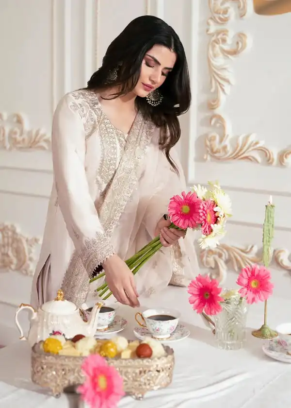 Aglow White French Crep Silk Mirror Work Salwar Suit - Image 4