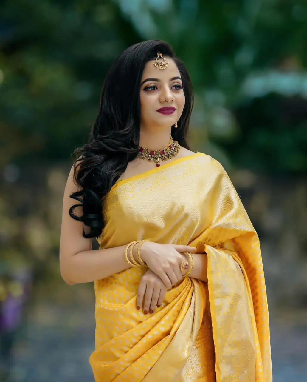 Pretty Yellow Lichi Silk Lace Jacquard Work Saree - Image 9