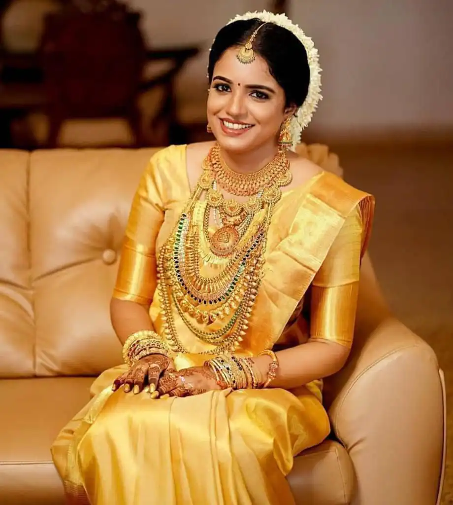 Pretty Yellow Lichi Silk Lace Jacquard Work Saree - Image 6
