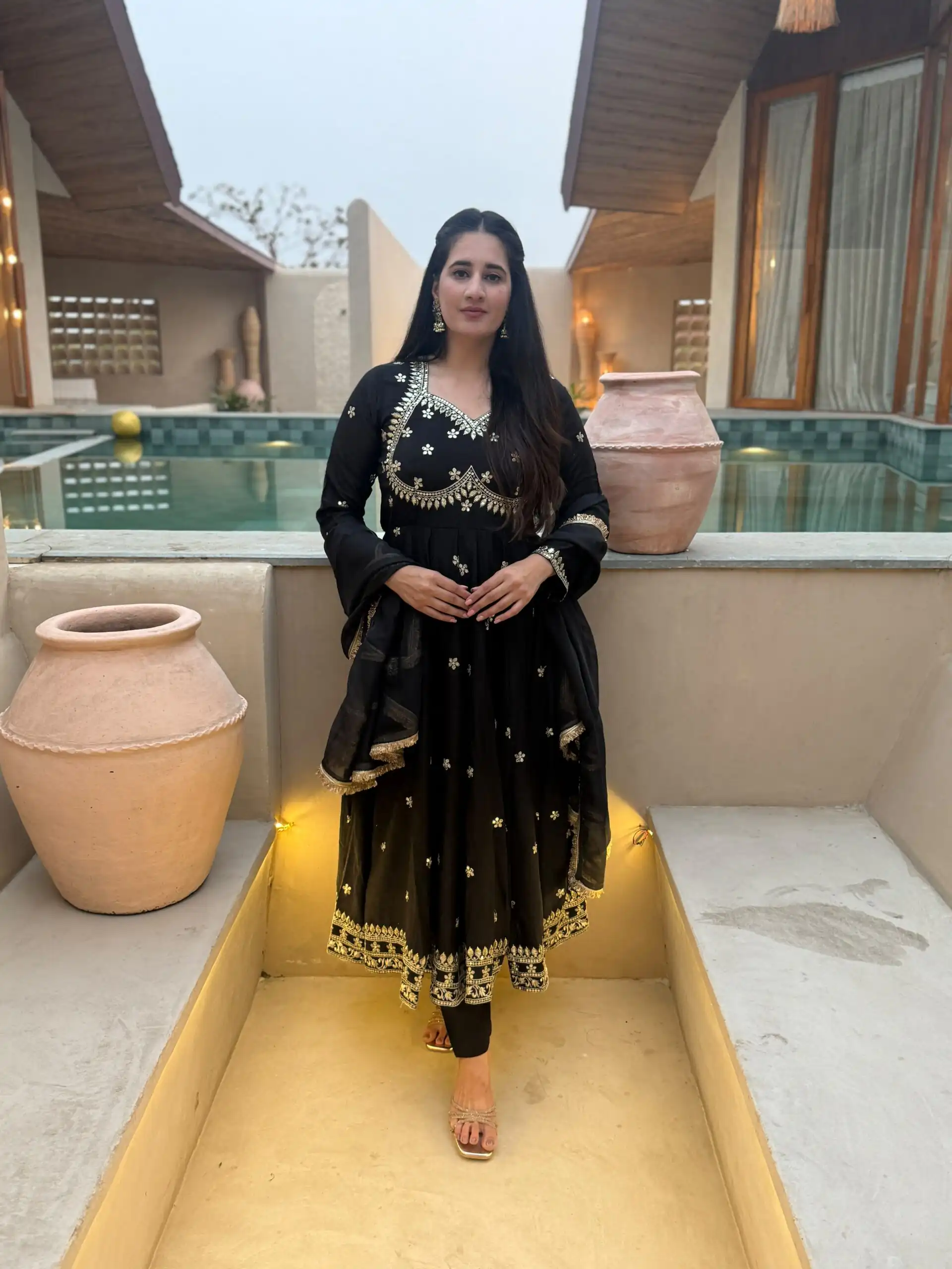 Super Black Vichitra Silk Embroidery Work Salwar Suit - Image 3