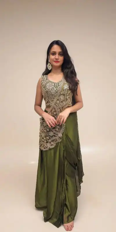 ST 1182 Mehendi in Rangoli Silk. Lace Work & Embroidery Work Saree Special Price ₹1999. Delivery 4-6 Working Days. Shop now. | Sarees, Bollywood Sarees, Creative Sarees, Designer Sarees, Embroidered Sarees, Ethnic Saree, Modern Digital sarees, Party Wear Sarees